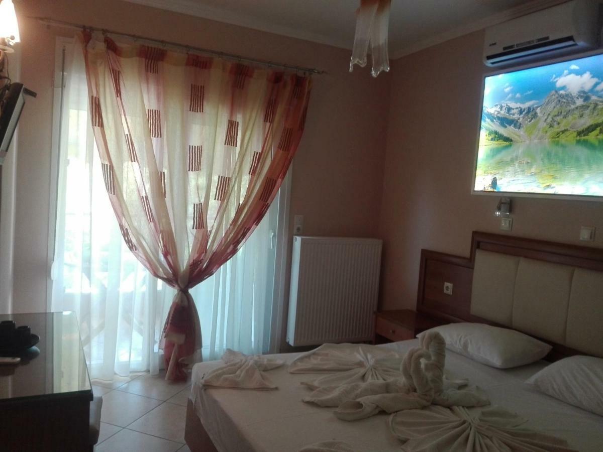 Balkan House โปตอส ภายนอก รูปภาพ